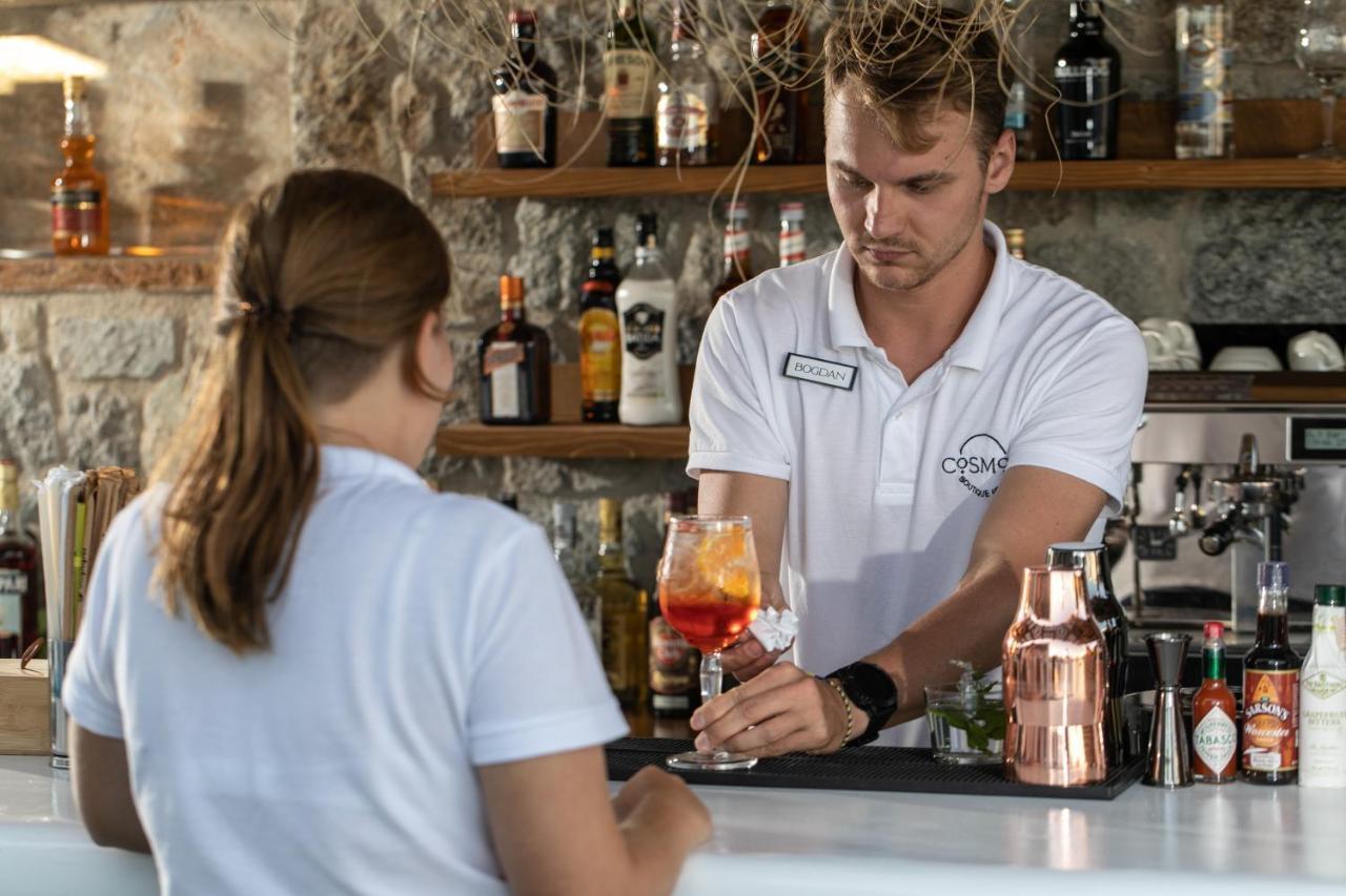 Cosmos Hotel Плака Екстер'єр фото